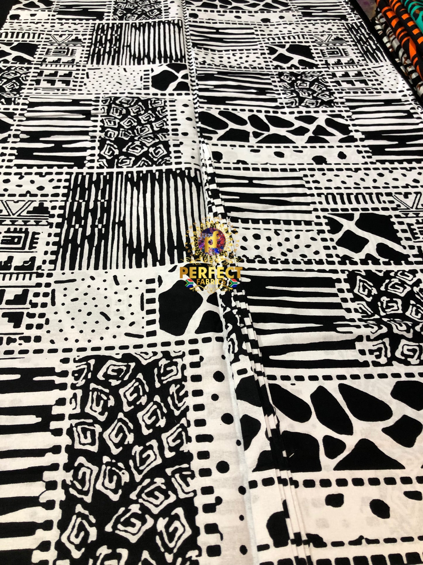 Black & White Tribal Ankara