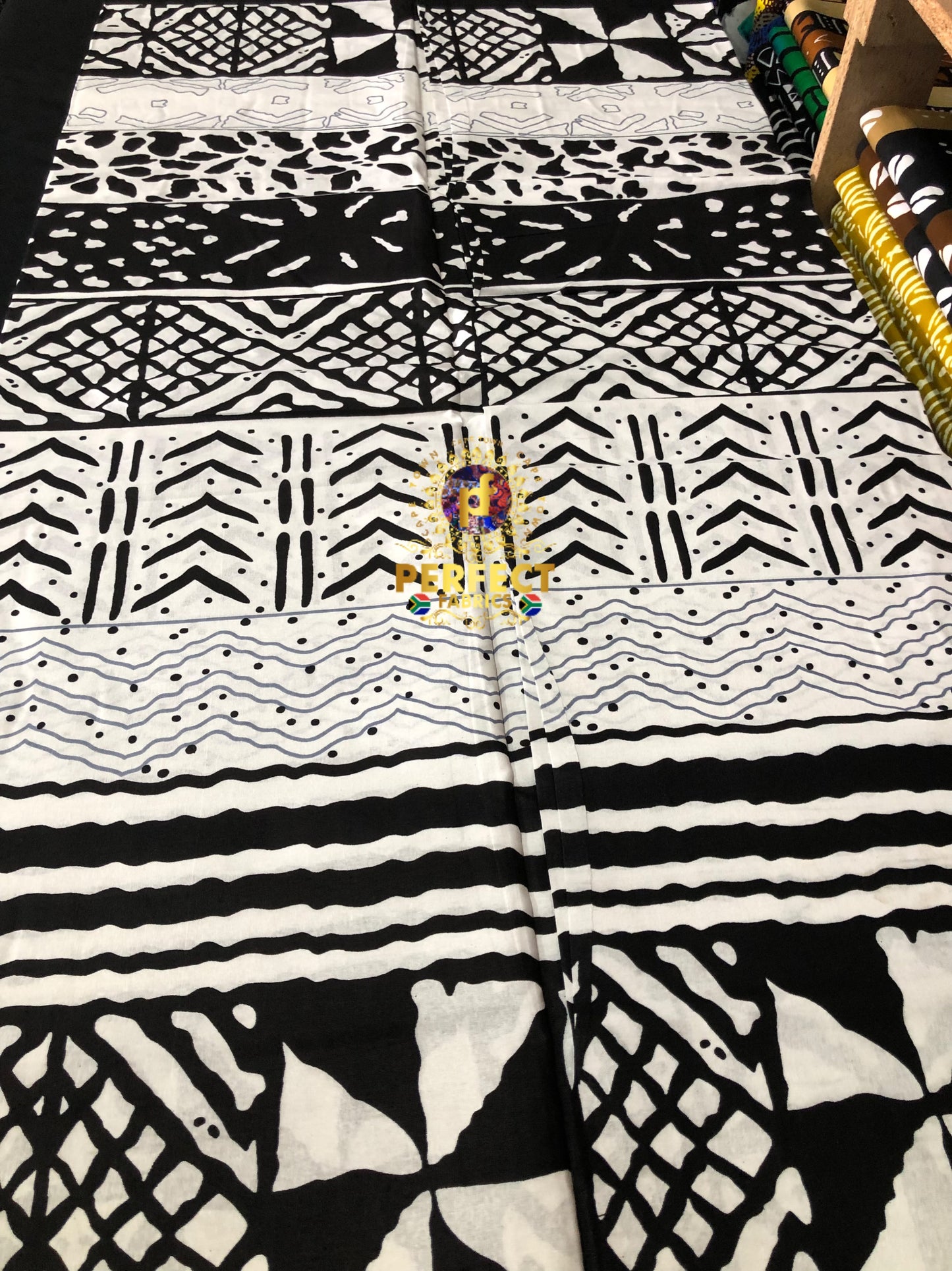 Black & White Tribal Ankara