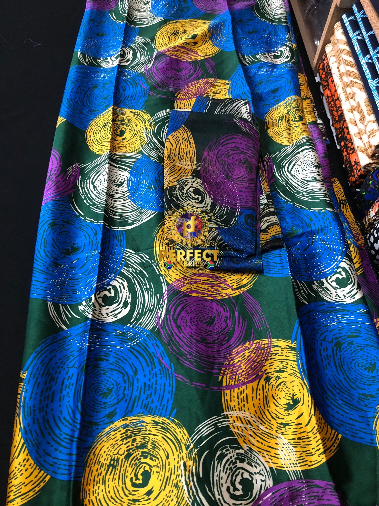 Colorful Circle Silk Set