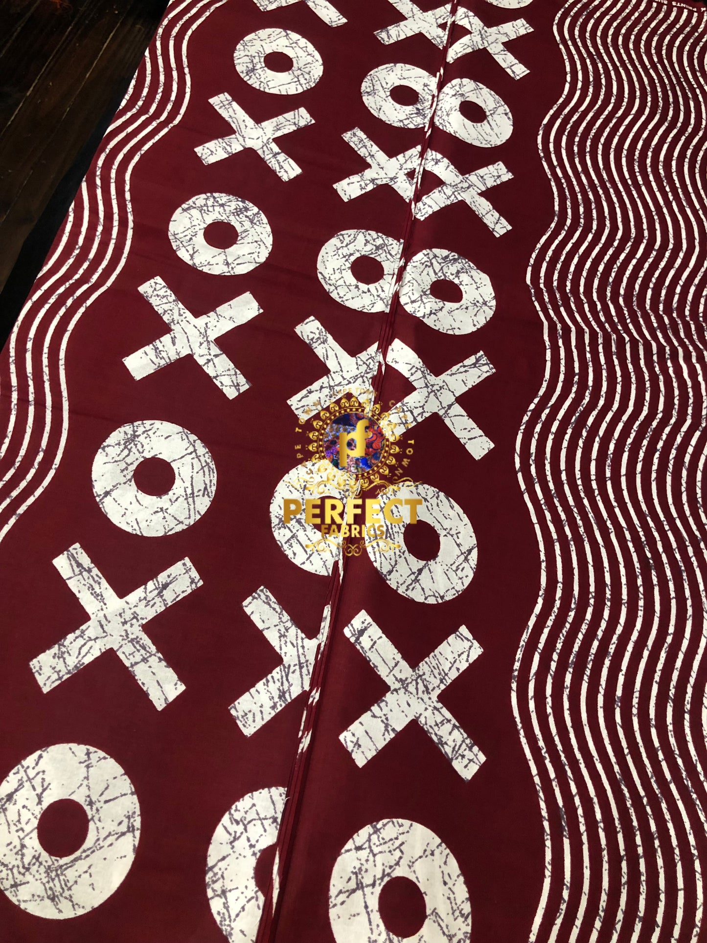 Maroon & White XOXO Ankara