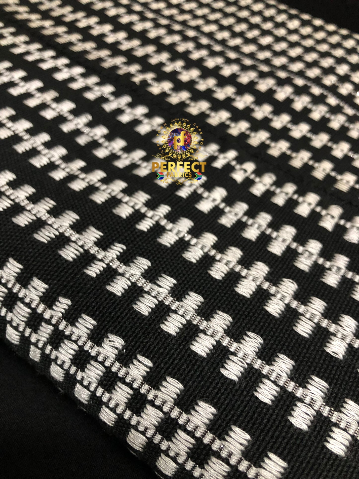 Black & White Fugu Kente