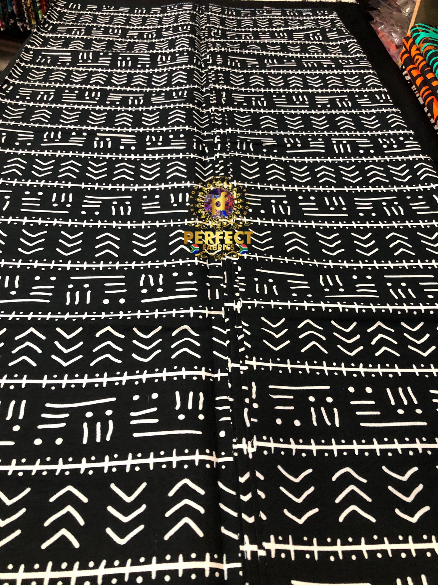 Black & White Tribal Ankara